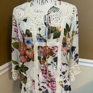 White Floral Peasant Top Daniel Rainn Anthro L